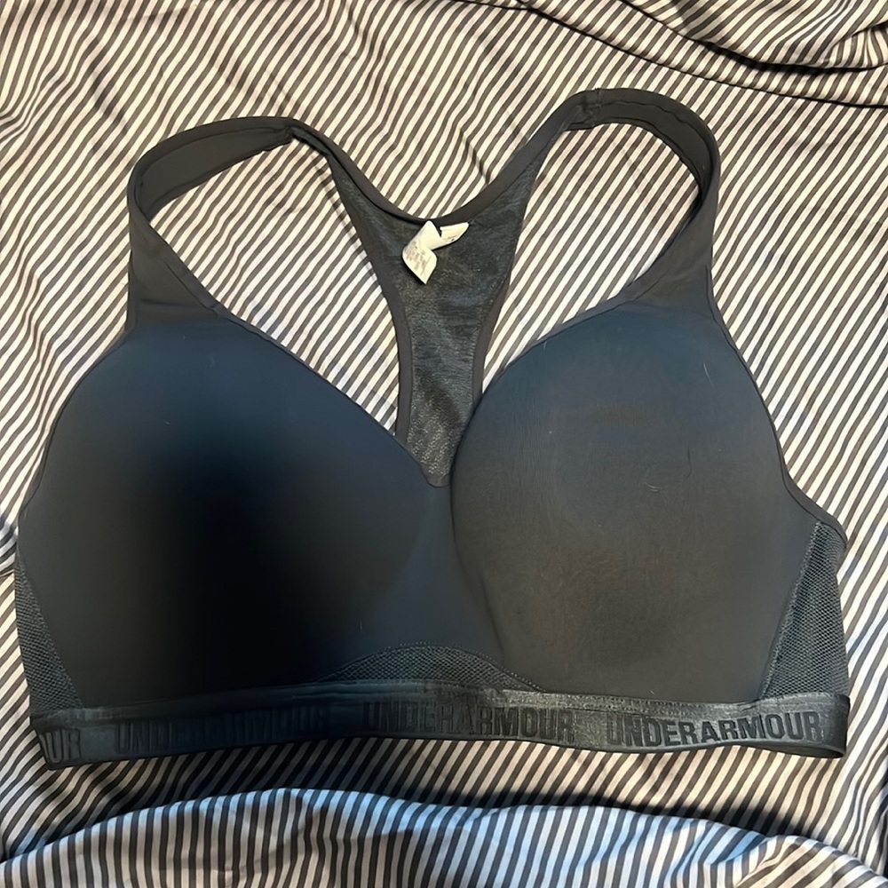 Under Armour sports bra (36 D)